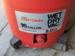 lot 268 image: Craftsman 16 Gallon Shop Vac