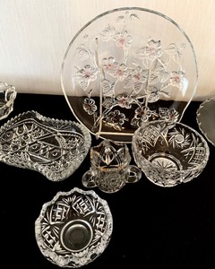 lot 209 image: Beautiful Collection Vintage Glassware