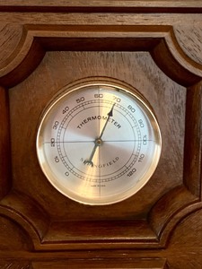 lot 210 image: Vintage Wall Hanging Barometer, Humidity Weather Station