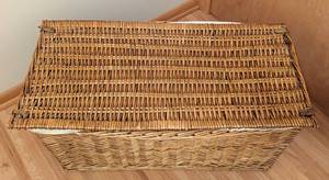 lot 298 image: Wicker Storage Basket