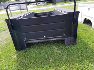 8FT Truck Box with Tommy Gate