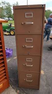 lot 16 image: FILE CABINET