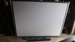 lot 21 image: SMART BOARD