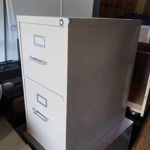 lot 24 image: FILE CABINET