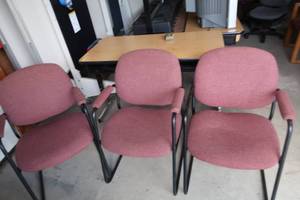 lot 61 image: 3 OFFICE CHAIRS