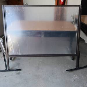 lot 71 image: NEW PLEXI GLASS SHIELD