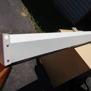 lot 75 image: DA-LITE PROJECTOR SCREEN