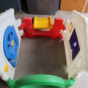 lot 88 image: KIDS TOYS