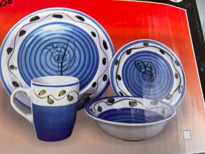 lot 57 image: 4 sets of pottery stoneware