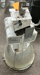 lot 14 image: Lithonia Lighting HPS light fixture PG16AGLE