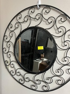 lot 4 image: 33  Diameter Mirror