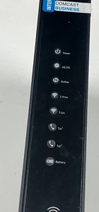 lot 33 image: Technicolor Model DPC3941B Voice Gateway