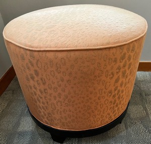 lot 135 image: Upholstered Occasional Ottoman - #5