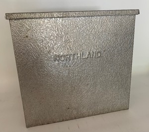 lot 225 image: VINTAGE Galvanized Aluminum Northland Porch Dairy Box