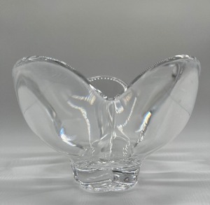 lot 77 image: ORREFORS Lotus Crystal Bowl - Sweden