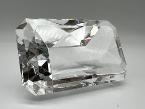 lot 87 image: Emerald Cut Crystal Diamond Paperweight