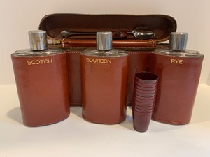 lot 341 image: VINTAGE Leather Travel Bar Flask Set