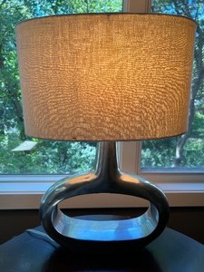 lot 23 image: Designer Modern Z GALLERY Table Lamp
