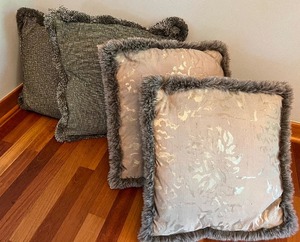 lot 40 image: Designer Accent Pillows in Taupes and Grays - Qty 4