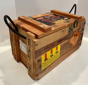 lot 324 image: Explosive Find Empty Small WOODEN CHEST