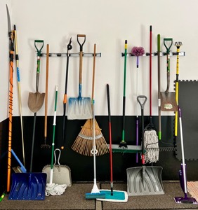 lot 227 image: Many Garage and Yard Tools and Gadgets including a FISKARS Pruner