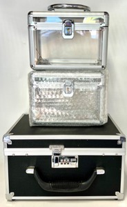 lot 239 image: Makeup and Storage Boxes - QTY 3