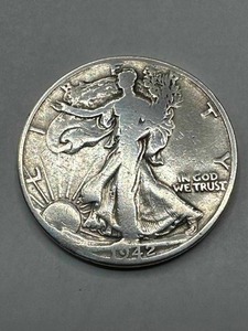 lot 6 image: 1942 Standing Liberty Half Dollar