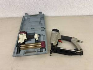 lot 184 image: Air Nailers
