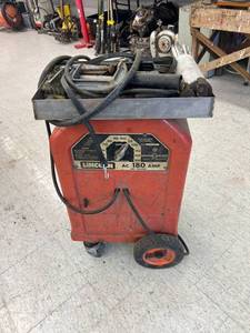 lot 209 image: Lincoln AC 180 Amp Arc Welder on Wheels