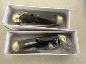 lot 72 image: Pair of Roughrider Knives
