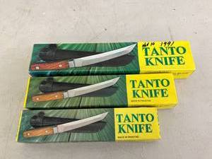 lot 77 image: 3 Different Tanto Knives