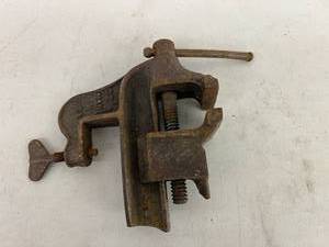lot 130 image: Clamp On Vice