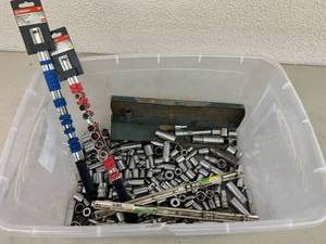 lot 148 image: Sockets