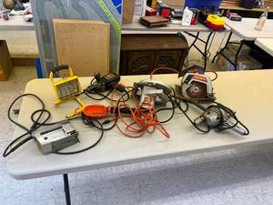 lot 224 image: Power Tools & Shop Lights