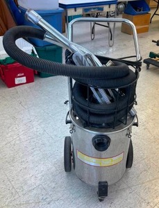 lot 231 image: Chicago Shop Vac Model 387