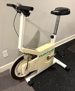 lot 51 image: Tunuri Stationary Bicycle