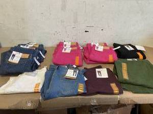 lot 364 image: Lot of 16 Assorted Size Womens 12 Pants