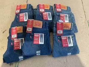 lot 366 image: Lot of 6 Size Youth 5 Levi Jeans