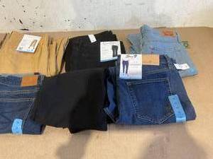 lot 372 image: Lot of 6 Assorted Size Womens 10 Pants
