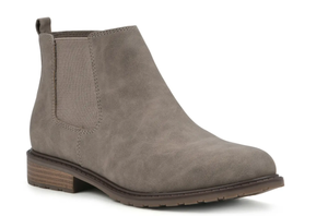lot 214 image: Womens White Mountain Caching Ankle Boots Taupe Suede