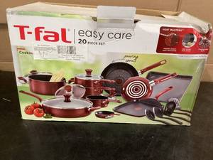 lot 503 image: T-FAL T-fal Easy Care Non-Stick 20-Piece Cookware Set, Red