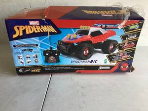 lot 493 image: Marvel 114 Spider-Man Buggy RC Radio Control Cars