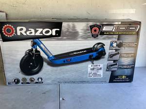 lot 496 image: Razor Black Label E100 Electric Scooter  Blue, up to 10 mph, 8 Pneumatic Front Tire