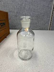 lot 16 image: 4 Boxes of 6 - 250ml Bottles Narrow Mouth Merco Glass With Cap