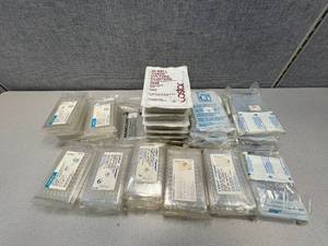 lot 48 image: Assorted Well Plates - 48 Well and 96 Wells