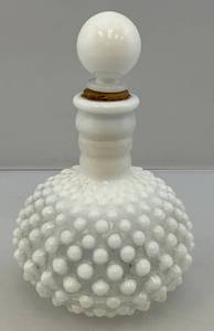 lot 12 image: Vintage FENTON Hobnail Clear To White Perfume Bottle With Cork Stopper