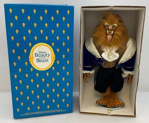 lot 65 image: Vintage Dakin  Beauty & The Beast 14 Beast Disney Collectible Figure (NIB)