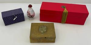 lot 77 image: Misc. Vintage Oriental Items Including Hand Painted Snuff Bottle