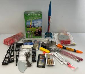 lot 92 image: Misc. Vintage Estes Rockets & More