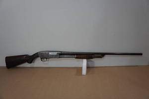 lot 1Q image: Wards Western Field Deluxe Model 60 20 Gauge Pump-Action Shotgun
